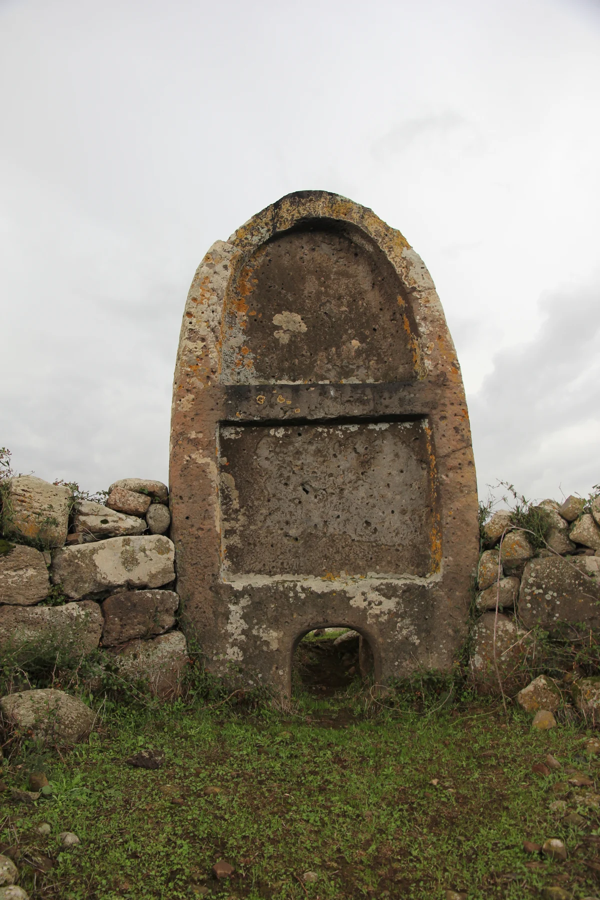 Giants' Grave of Imbertighe